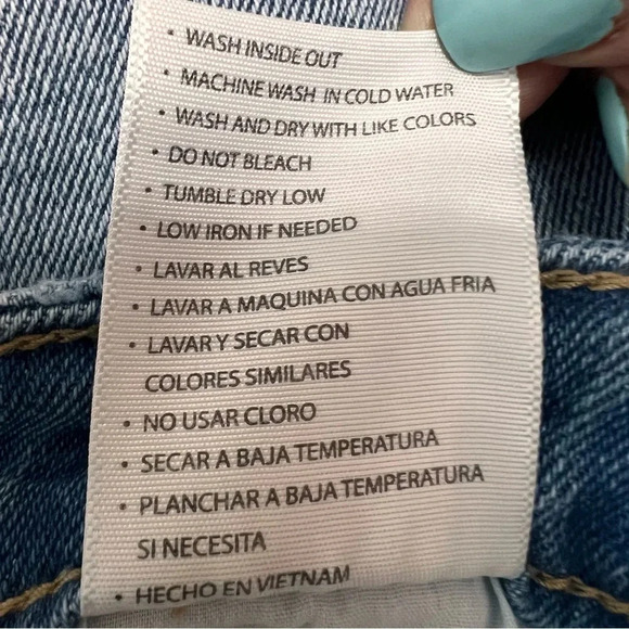 KanCan Distressed Straight Leg Light Wash Jeans. Size 7/27. - Picture 7 of 8